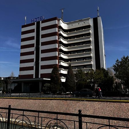 Ziyorat Luxury Hotel Fergana Exterior foto