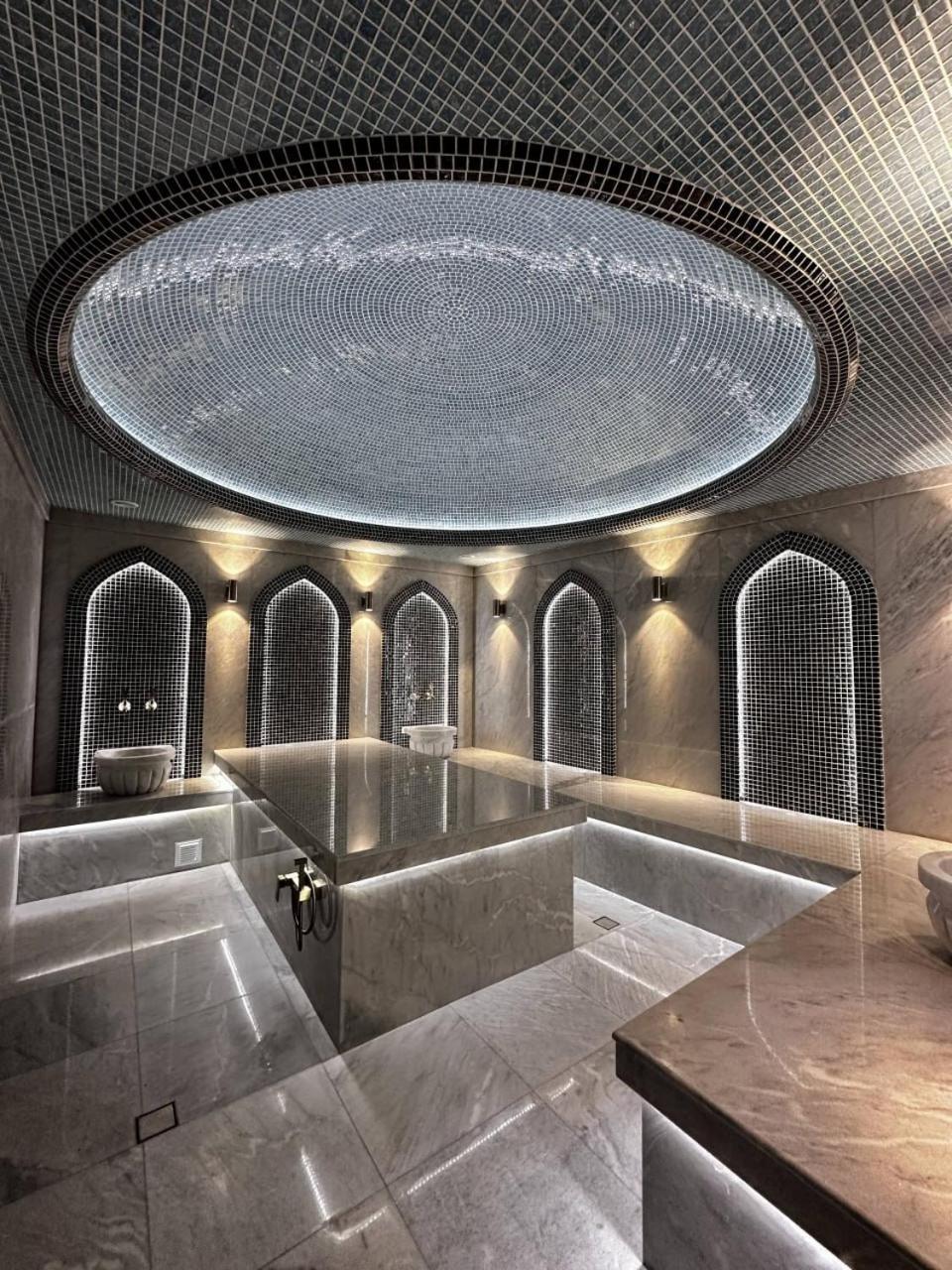 Ziyorat Luxury Hotel Fergana Exterior foto