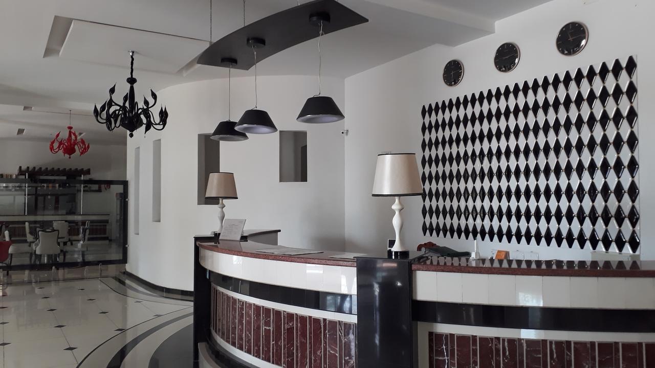 Ziyorat Luxury Hotel Fergana Exterior foto