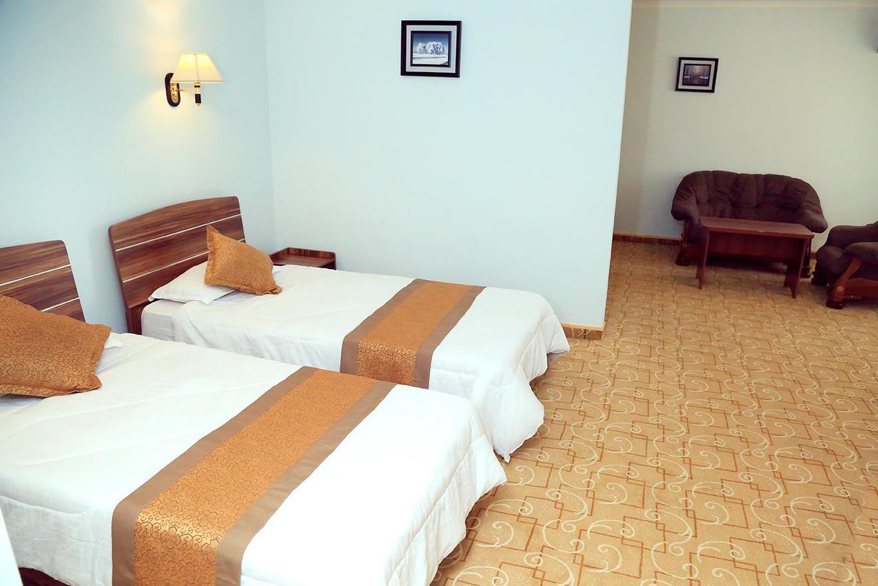 Ziyorat Luxury Hotel Fergana Exterior foto